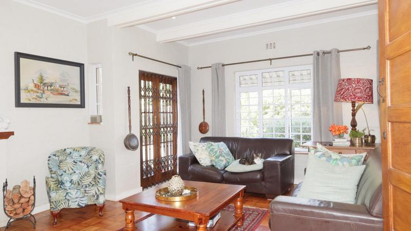 4 Bedroom Property for Sale in Stuarts Hill Western Cape